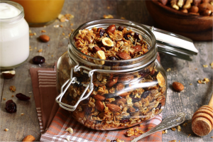 A ALIMENTAÇÃO SAUDÁVEL E AS COMIDAS INDUSTRIALIZADAS